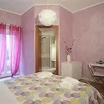 Zen Trastevere Bed & Breakfast Řím